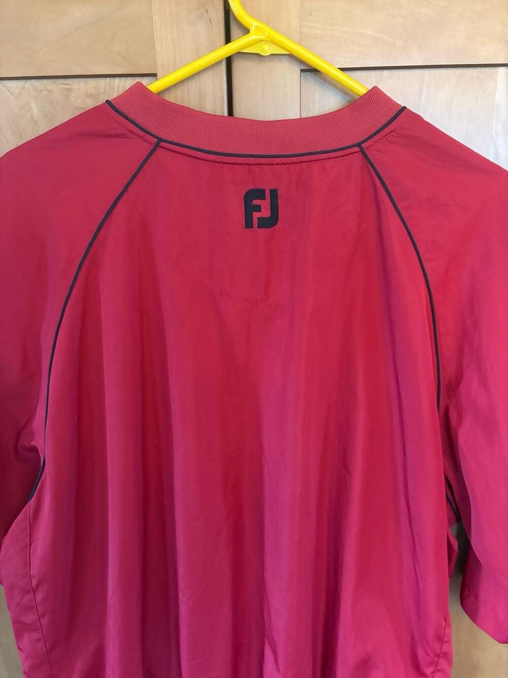 FootJoy Men's Short Sleeve V-Neck Golf Windshirt Pullover - Red - Picture 5 of 6